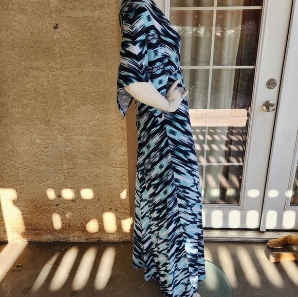 TOMMY BAHAMA DRESS - Picture 6 of 12